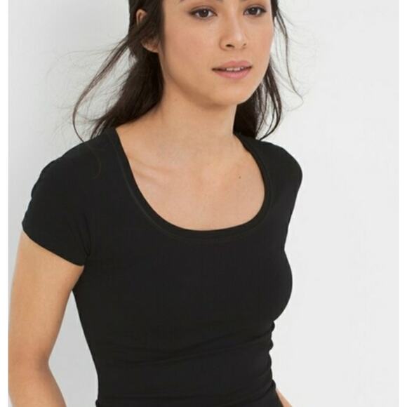 WHBM Black Short Sleeve Essential Seamless Tee Size Small 🖤✨🖤 - Picture 2 of 7